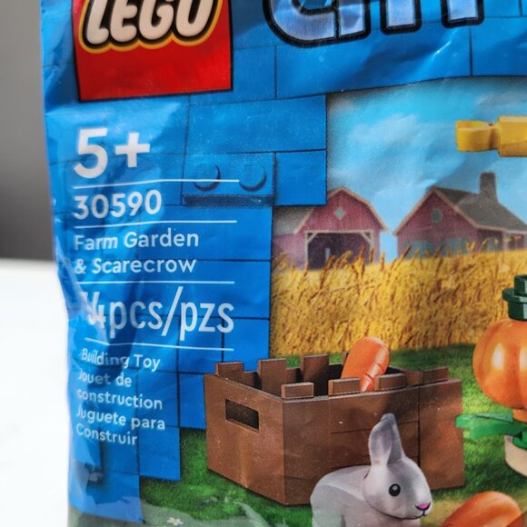 NEW Lego City Farm Garden Scarecrow Polybag Set 30590 Chicken Minifigures Brand - Picture 5 of 10